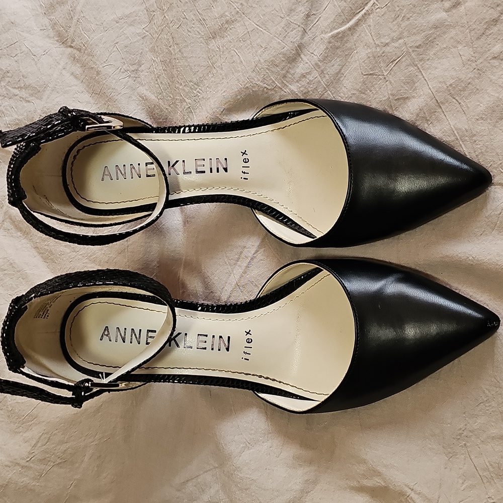 Anne klein heels size 9
